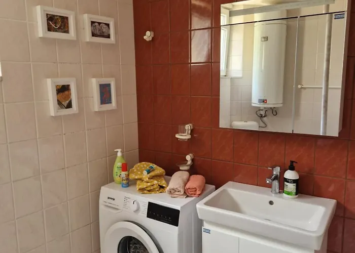 Ap Malinov 15 Appartamento